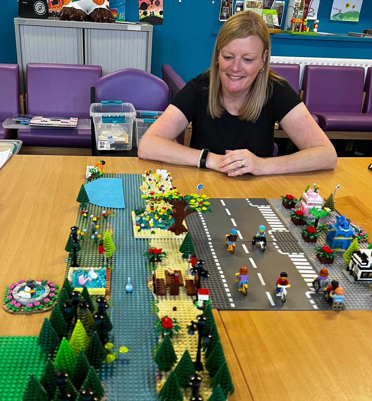 Dr Sarah Crowe
